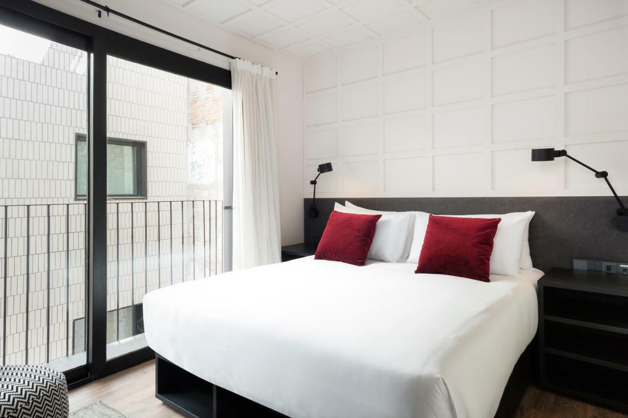 Yurbban Ramblas Boutique Hotel Barcelona Exterior foto