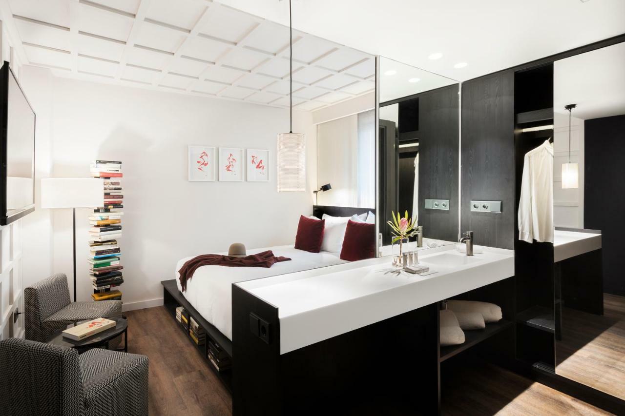 Yurbban Ramblas Boutique Hotel Barcelona Exterior foto